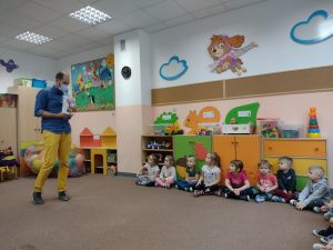 Literackie zabawy z poezją w Gminnym Przedszkolu w Buczku